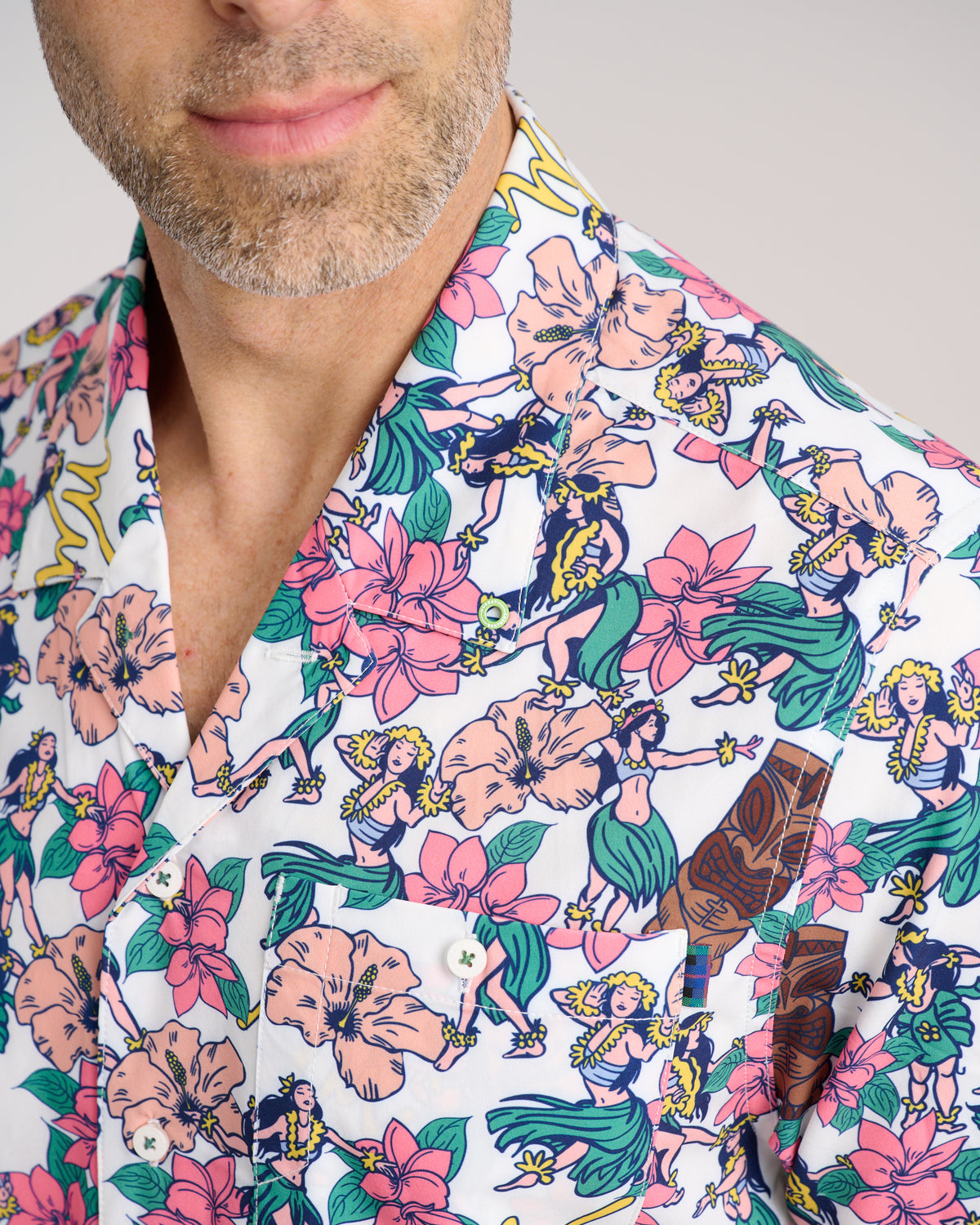 Luau Links Vacation Button Down